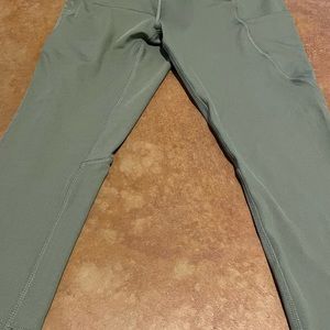 NYL green capri leggings for workouts